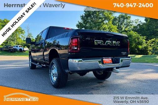 2025 RAM 2500 Tradesman Crew Cab 4x4 6'4' Box