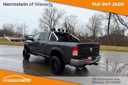 2022 RAM 2500 Tradesman Crew Cab 4x4 6'4' Box