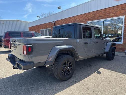 2023 Jeep Gladiator Sport S