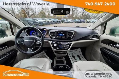 2021 Chrysler Voyager LXI