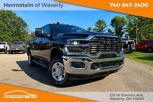2025 RAM 2500 Tradesman Crew Cab 4x4 6'4' Box
