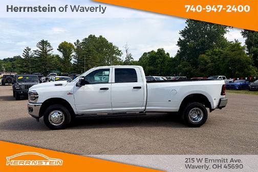 Bright White Clearcoat 2026 RAM 3500 Tradesman