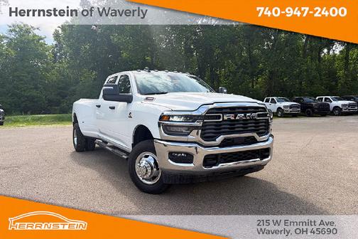 Bright White Clearcoat 2026 RAM 3500 Tradesman