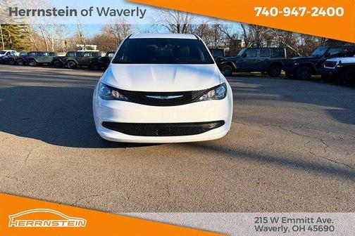 2026 Chrysler Voyager LX