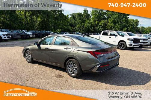 Fluid Metal 2024 Hyundai ELANTRA SEL