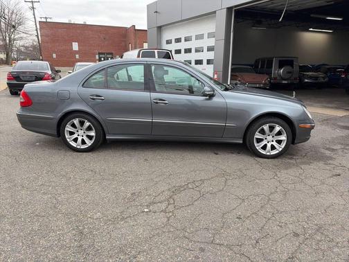 2009 Mercedes-Benz E-Class 4MATIC