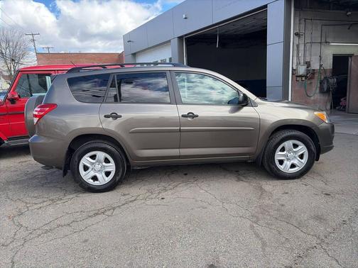 Brown 2009 Toyota RAV4 Base