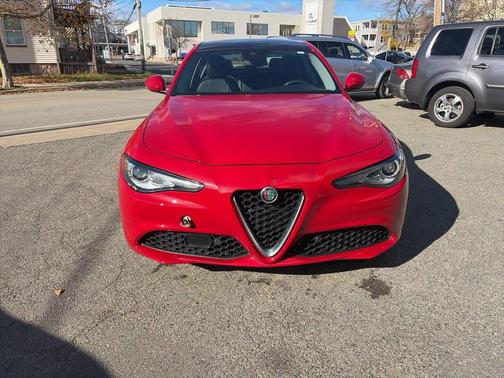 2017 Alfa Romeo Giulia Ti