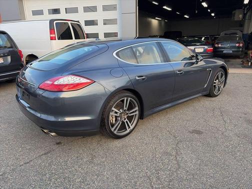 2012 Porsche Panamera 4S