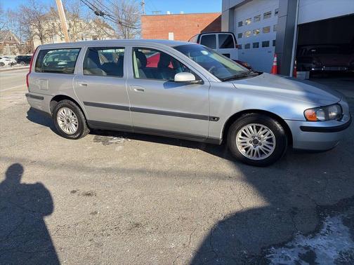 2004 Volvo V70 2.4 4dr Wagon