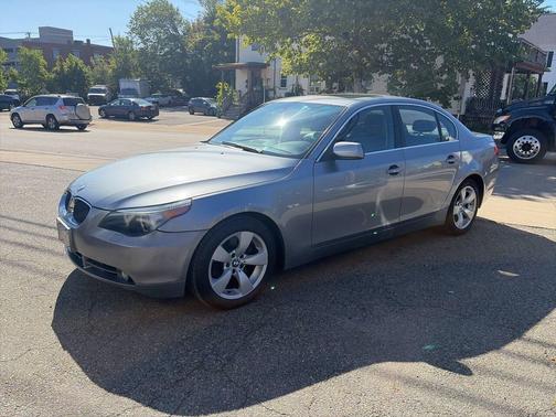 Gray 2005 BMW 525 525i 4dr Sedan