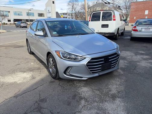 Symphony Silver 2018 Hyundai ELANTRA Value Edition