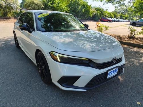 Platinum White Pearl 2024 Honda Civic