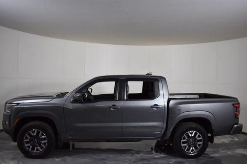 2024 Nissan Frontier SL