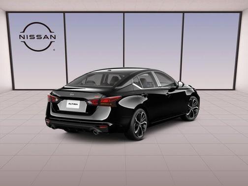 Super Black 2026 Nissan Altima SR FWD