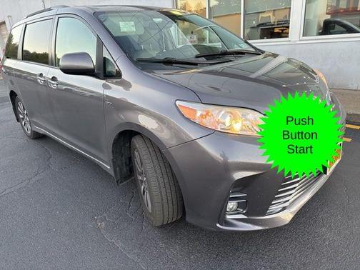 2018 Toyota Sienna XLE