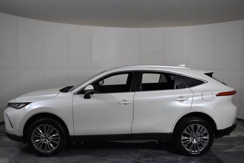 2022 Toyota Venza XLE