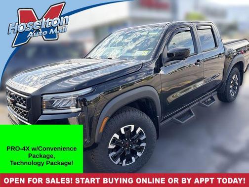 Super Black 2022 Nissan Frontier PRO-4X