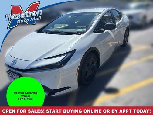 Wind Chill Pearl 2023 Toyota Prius Prime SE