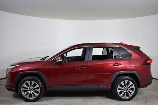 2022 Toyota RAV4 XLE Premium