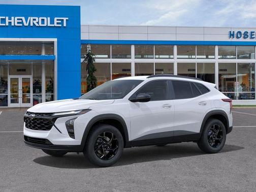Summit White 2026 Chevrolet Trax LT