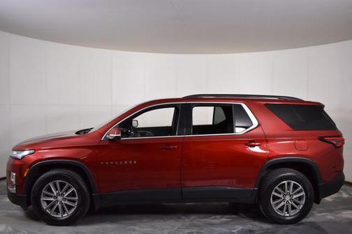 Radiant Red Tintcoat 2023 Chevrolet Traverse LT Cloth
