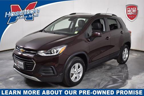 Black Cherry Metallic 2022 Chevrolet Trax LT