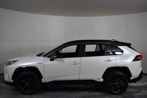 2020 Toyota RAV4 Hybrid SE