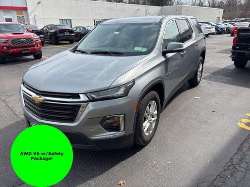 Sterling Gray Metallic 2023 Chevrolet Traverse LS