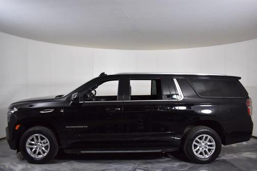 2022 Chevrolet Suburban LS