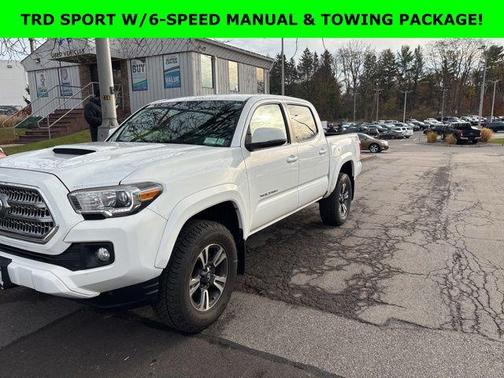 2016 Toyota Tacoma TRD Sport