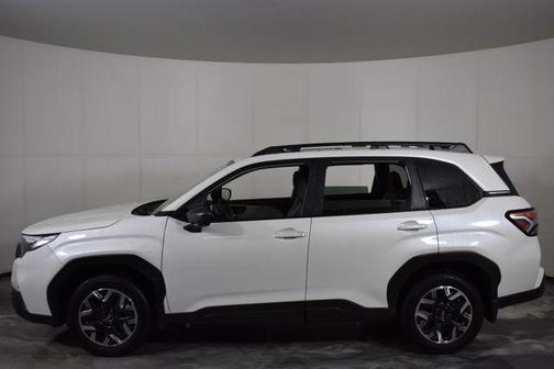 Crystal White Pearl 2025 Subaru Forester Premium