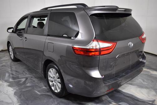 2016 Toyota Sienna XLE Premium