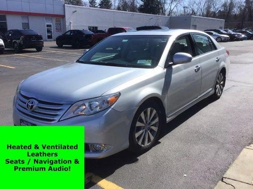 Classic Silver Metallic 2011 Toyota Avalon Limited
