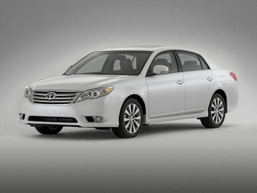 Classic Silver Metallic 2011 Toyota Avalon Limited