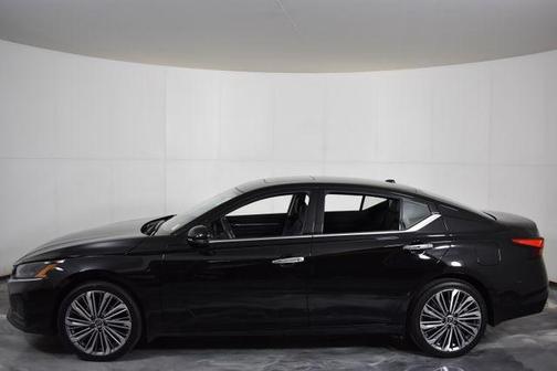 2024 Nissan Altima 2.5 SL