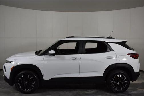 Summit White 2021 Chevrolet Trailblazer LT