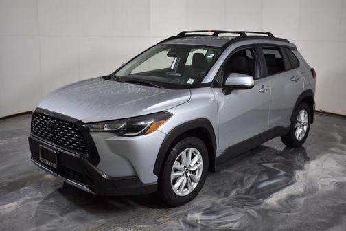 2024 Toyota Corolla Cross LE