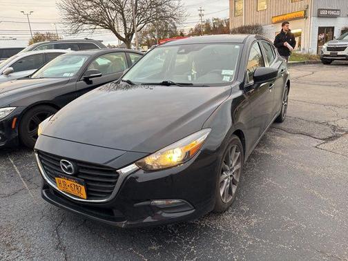 2018 Mazda Mazda3 Touring