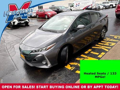 Magnetic Gray Metallic 2018 Toyota Prius Prime Advanced