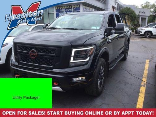Super Black 2024 Nissan Titan PRO-4X
