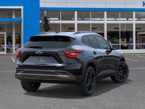 Mosaic Black Metallic 2026 Chevrolet Trax FWD ACTIV