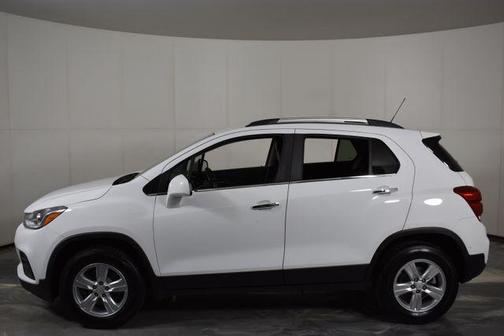 Summit White 2018 Chevrolet Trax LT