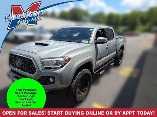 Cement 2018 Toyota Tacoma TRD Sport