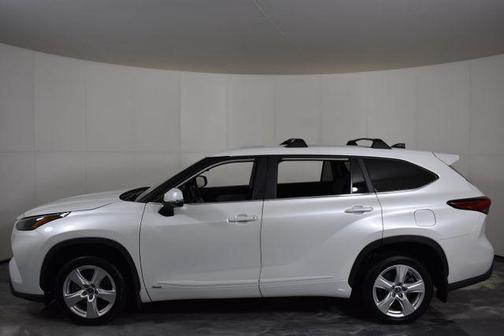 2023 Toyota Highlander Hybrid LE