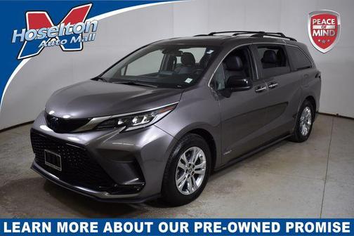 2021 Toyota Sienna XSE 7 Passenger