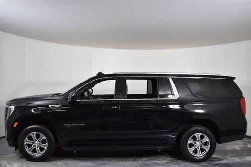 2023 GMC Yukon XL SLE