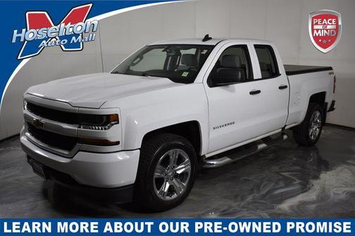 Summit White 2018 Chevrolet Silverado 1500 Custom