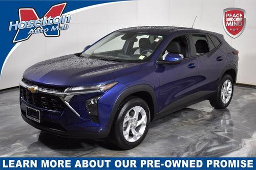 Blue Glow Metallic 2024 Chevrolet Trax LS