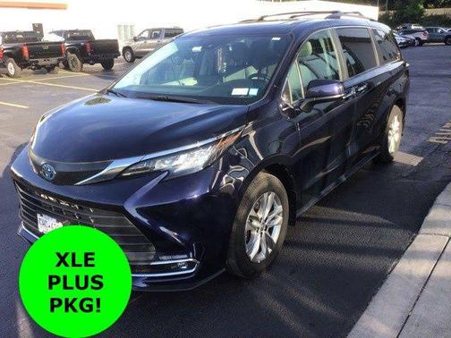 2023 Toyota Sienna XLE